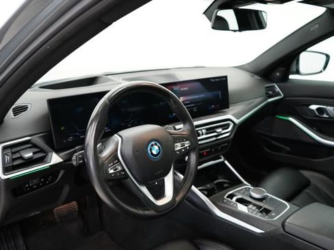 Used 2023 BMW 330e xDrive w/ Premium Package AWD/4WD image 15