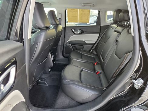 Used 2022 Jeep Compass Limited image 27