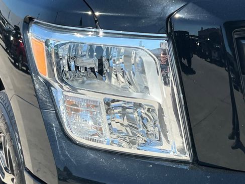 Certified 2021 Nissan Titan SV w/ SV Convenience Package image 33