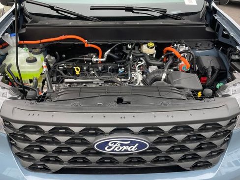 New 2025 Ford Maverick XLT w/ Equipment Group 301A image 33