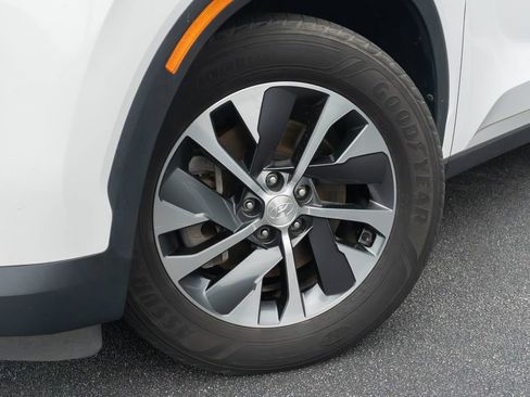 Used 2020 Hyundai Palisade SEL FWD image 2