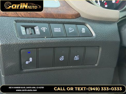 Used 2018 Hyundai Santa Fe Limited FWD image 24