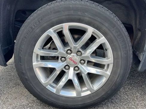 Used 2020 GMC Sierra 1500 SLT w/ SLT Premium Plus Package AWD/4WD image 16