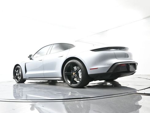 Certified 2021 Porsche Taycan image 45