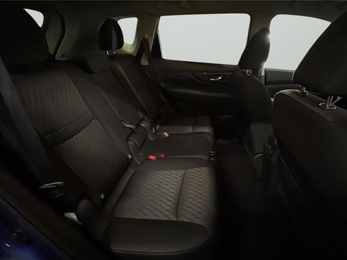 Used 2017 Nissan Rogue SV image 13