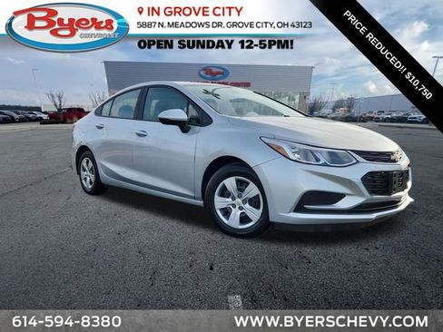 Used 2017 Chevrolet Cruze LS image 1