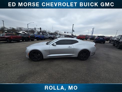 Used 2017 Chevrolet Camaro LT image 6