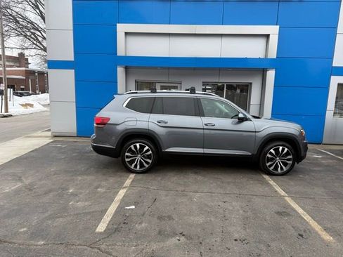 Used 2019 Volkswagen Atlas SEL Premium image 4