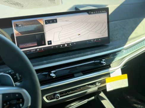 New 2026 BMW X5 xDrive40i w/ M Sport Package AWD/4WD image 17