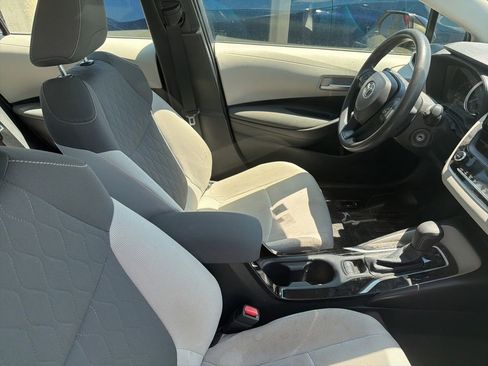 Used 2021 Toyota Corolla LE FWD image 9