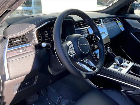 New 2026 Jaguar F-PACE R-Dynamic S AWD/4WD image 6