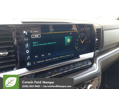 Used 2025 Chevrolet Silverado 1500 RST AWD/4WD image 16