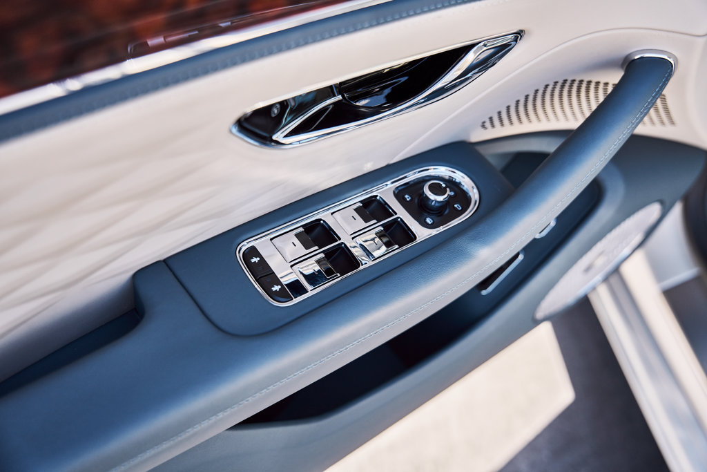 Used 2022 Bentley Flying Spur W12 AWD/4WD image 31