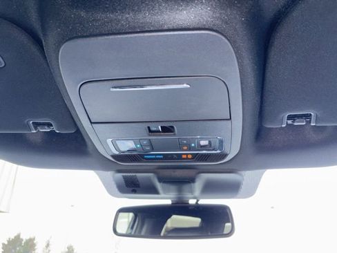 Used 2024 Ford F150 Lariat image 9