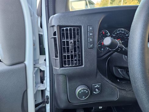 New 2025 GMC Savana 3500 Work Van w/ Power Convenience Package image 31