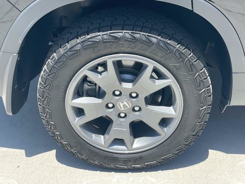 Certified 2025 Honda Passport TrailSport image 30