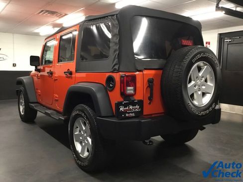 Used 2015 Jeep Wrangler Unlimited Sport w/ Quick Order Package 24S AWD/4WD image 8