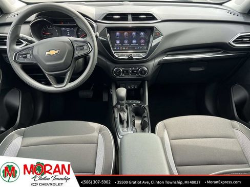 Certified 2023 Chevrolet TrailBlazer LT w/ Convenience Package FWD image 15