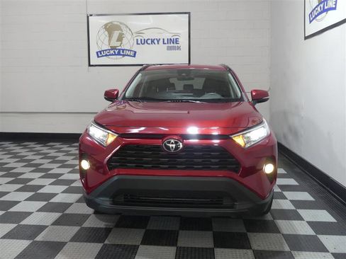 Used 2021 Toyota RAV4 XLE AWD/4WD image 2