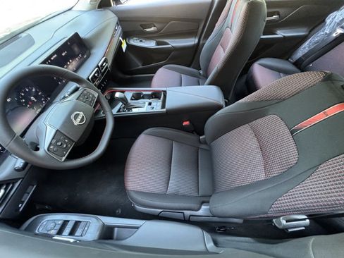 New 2026 Nissan Sentra SR w/ Floor Mat Package FWD image 22