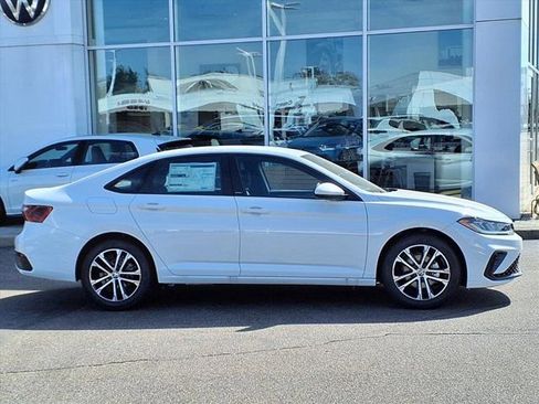 New 2026 Volkswagen Jetta Sport FWD image 8