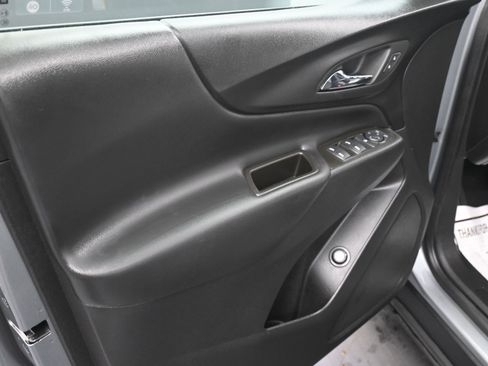 Used 2023 Chevrolet Equinox LT image 21