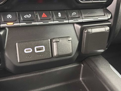 Used 2021 Chevrolet Silverado 1500 LT Trail Boss w/ Convenience Package II image 29