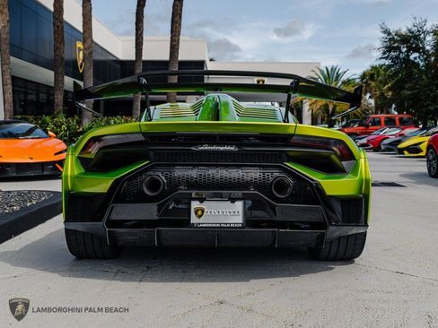 Used 2023 Lamborghini Huracan STO RWD image 5