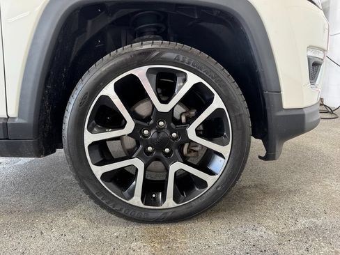 Used 2018 Jeep Compass Limited w/ Navigation Group AWD/4WD image 23
