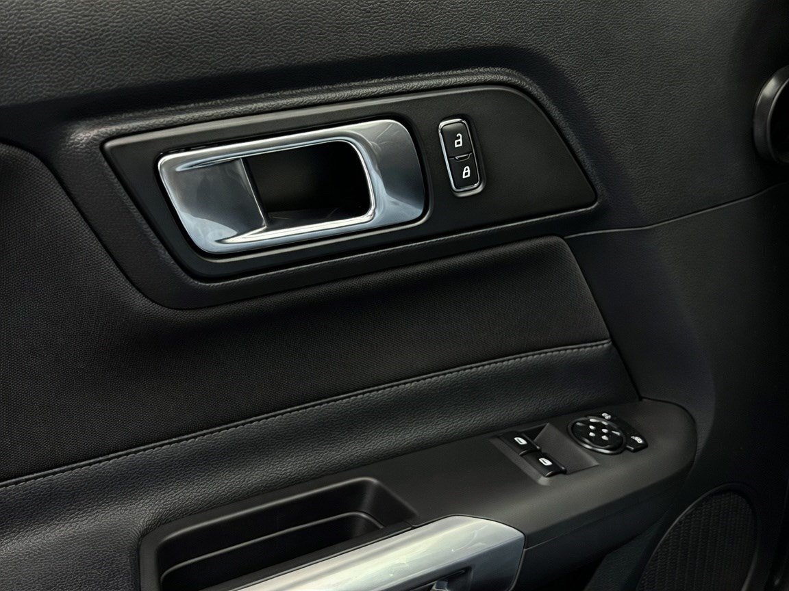 Used 2020 Ford Mustang GT RWD image 13