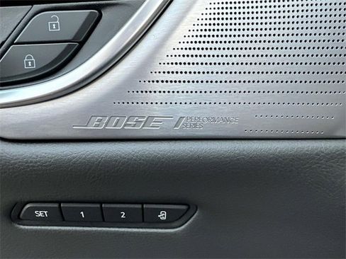 Used 2025 Cadillac XT6 Sport w/ Platinum Package image 18