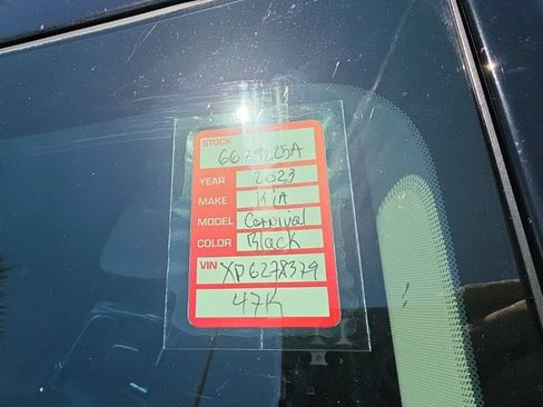 Certified 2023 Kia Carnival SX FWD image 9