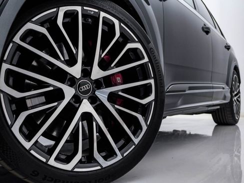 Used 2025 Audi SQ7 Prestige image 5