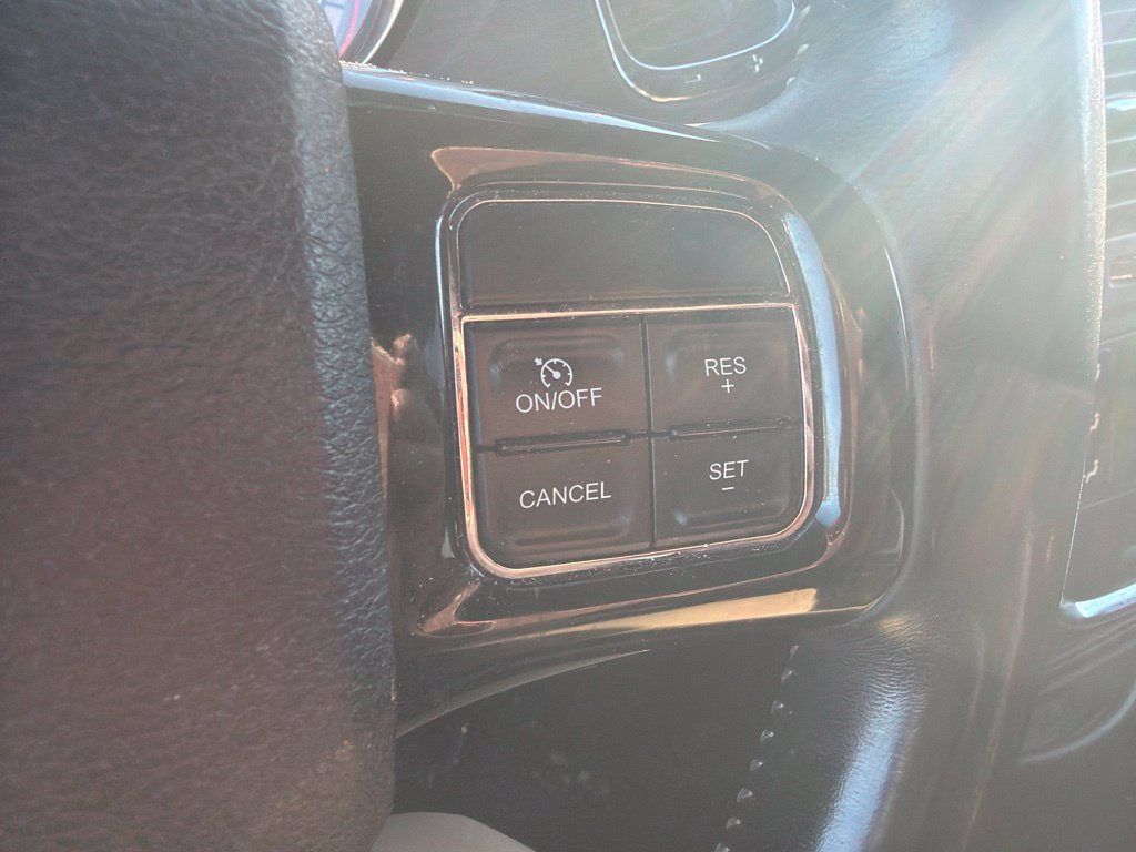 Used 2018 Dodge Grand Caravan SE FWD image 20