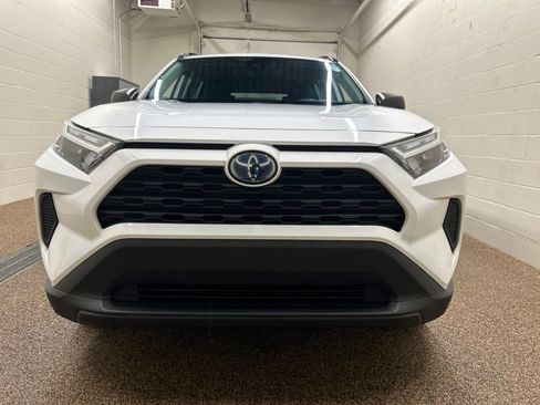 Used 2024 Toyota RAV4 LE AWD/4WD image 6