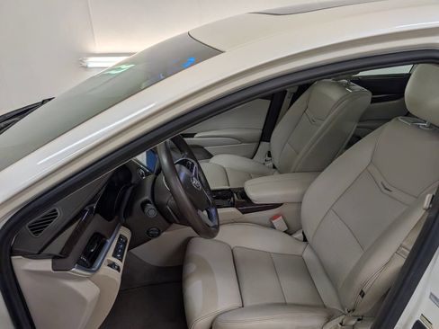 Used 2013 Cadillac XTS Premium image 7