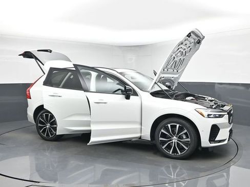 Used 2023 Volvo XC60 B5 Plus w/ Climate Package image 52