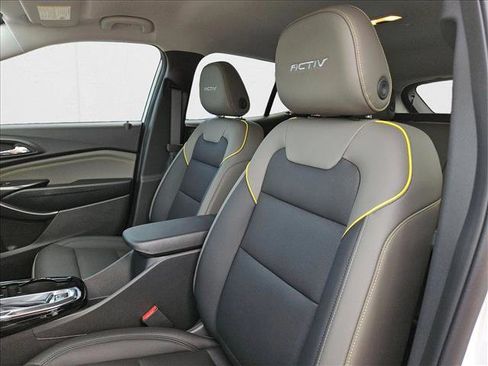 New 2025 Chevrolet Trax ACTIV w/ Driver Confidence Package image 11