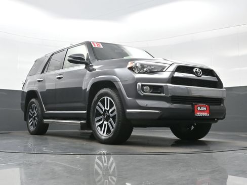 Used 2018 Toyota 4Runner Limited AWD/4WD image 28