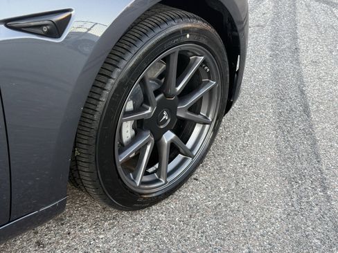 Used 2022 Tesla Model 3 Long Range image 12