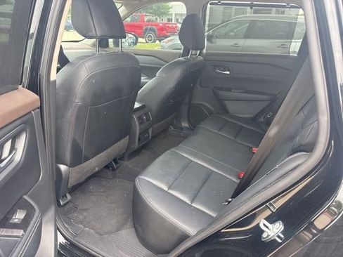 Used 2023 Nissan Rogue SL w/ SL Premium Package image 9