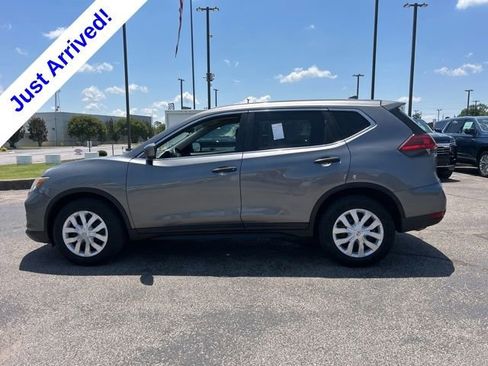 Used 2018 Nissan Rogue S FWD image 6