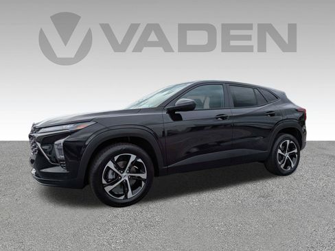 New 2026 Chevrolet Trax RS w/ Driver Confidence Package FWD image 2