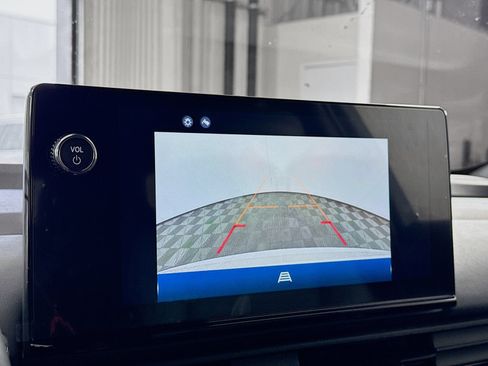 Used 2025 Honda Prologue Touring image 12
