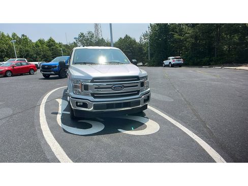Used 2019 Ford F150 XLT image 2