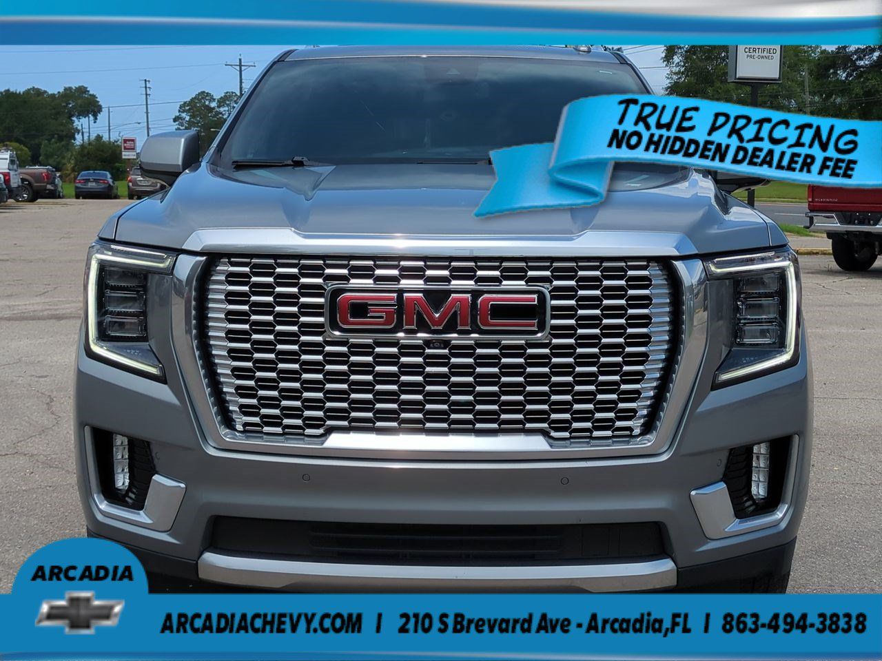 Used 2023 GMC Yukon XL Denali AWD/4WD image 9