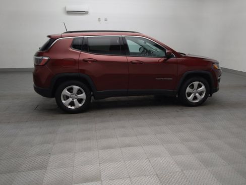 Used 2021 Jeep Compass Latitude FWD image 10