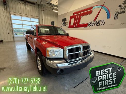 Used 2005 Dodge Dakota SLT RWD image 1