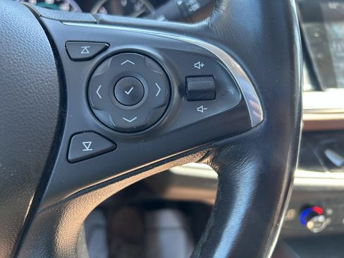 Used 2018 Buick Enclave Avenir w/ Avenir Technology Package AWD/4WD image 21