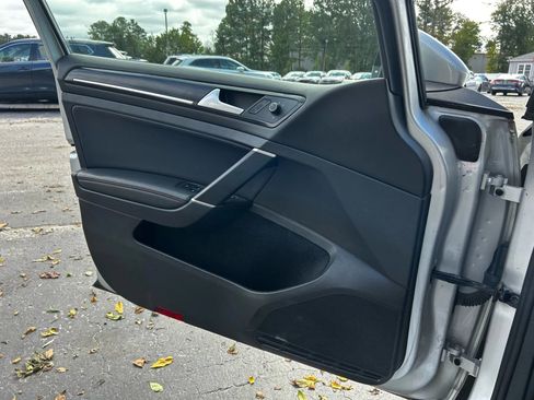 Used 2016 Volkswagen GTI Autobahn w/ Lighting Package (SEL) image 28